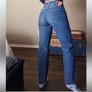 Levi's Women's Straight Leg Blue Jeans